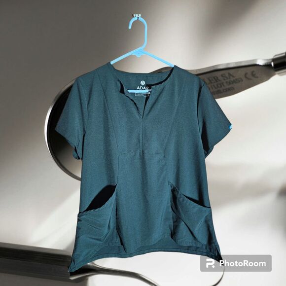 Adar Addition‎ Black Scrub Top Size XL (X87) - Picture 1 of 2